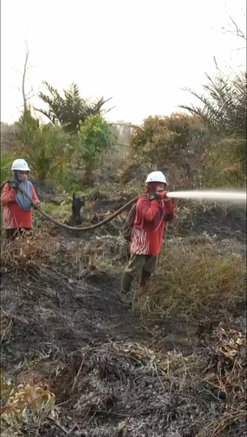 Video, 'The Power of Mama', para ibu relawan pemadam karhutla, Durasi 1,56