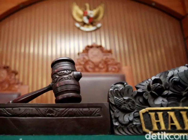 4 Terdakwa Kasus Korupsi LPEI Rp 992 M Divonis 6 Tahun Penjara