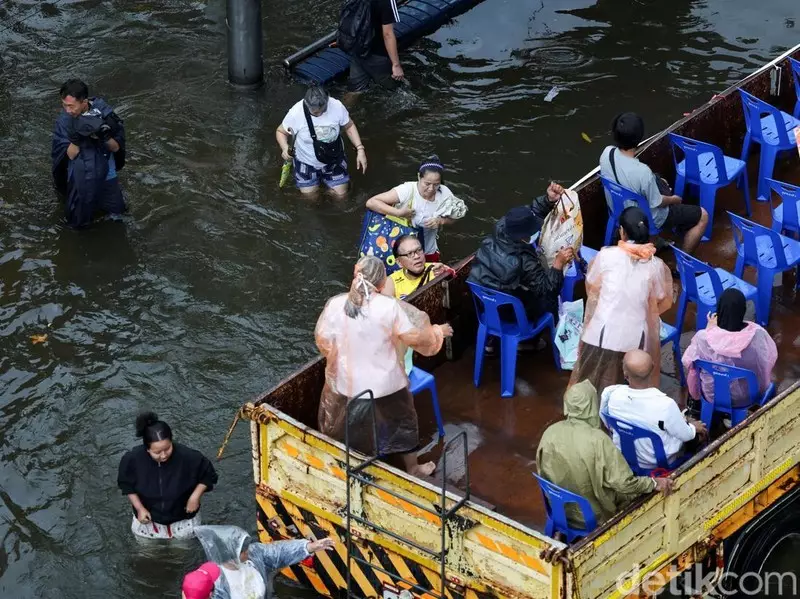 700 Ribu Orang Terdampak Banjir Bangkok, Wisatawan Ikut Terkendala
