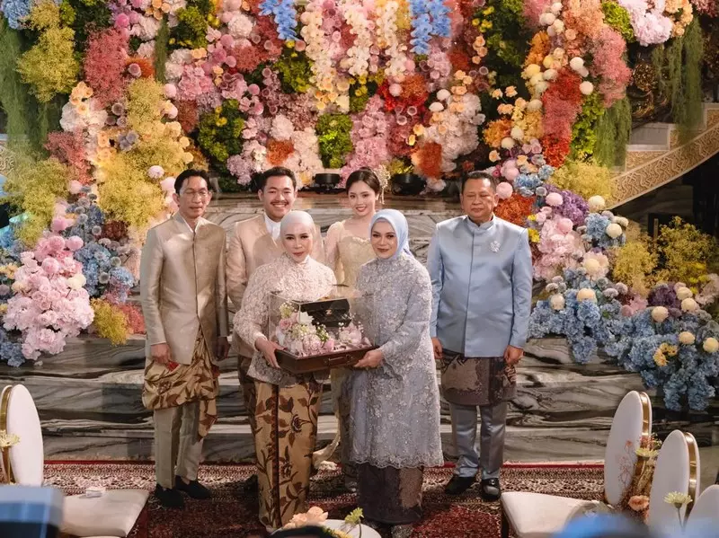 Abe Hoed Anak Melly Goeslaw Lamar Bella Shintya Putri Bambang Soesatyo