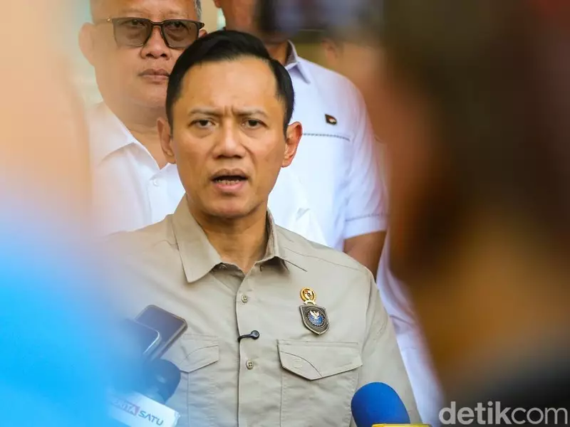 AHY Sebut Ada 7.000 Titik Kawasan Kumuh