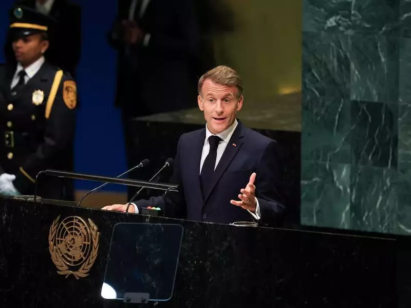 Aksi Macron Singgung Gaza hingga Gebrak Podium PBB