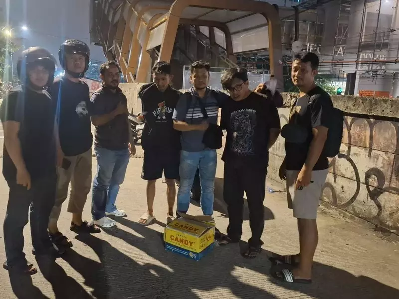 Bareskrim Tangkap 2 Pria Bawa 735 Catridge Isi Etomidate di Jakpus