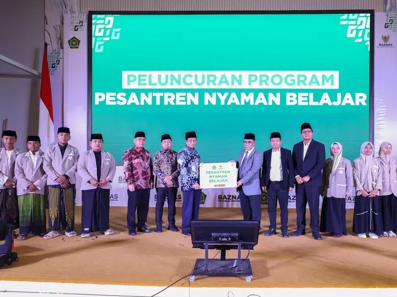 BAZNAS & Kemenag Salurkan Bantuan Rp 17,5 Miliar untuk 700 Pesantren