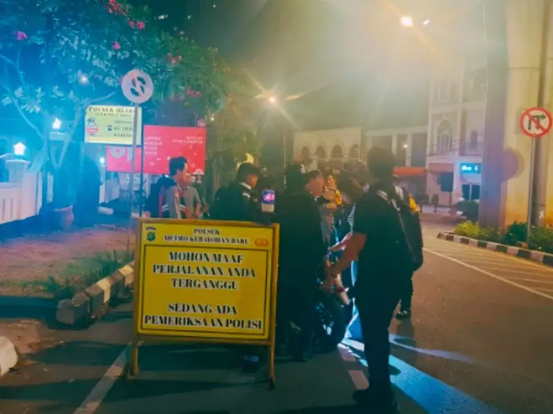 Cegah Kejahatan Jalanan, Polres Jaksel dan Brimob Intensif Patroli