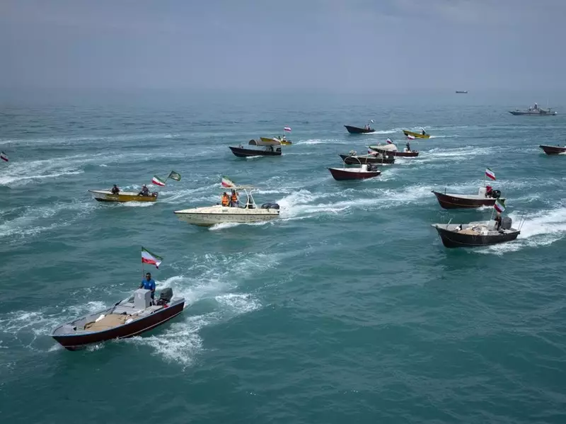 Garda Revolusi Iran Sita Drone Bawah Laut AS di Selat Hormuz