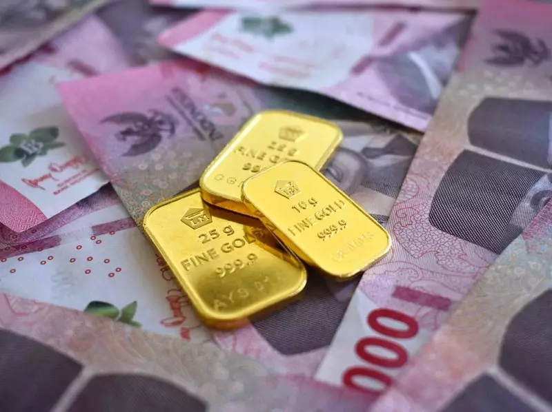 Harga Emas Antam Kasih Kejutan di Tengah Tren Pelemahan
