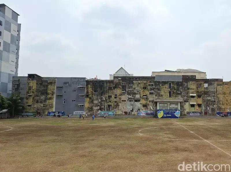 Intip Stadion Taman Sari Dikelilingi Bangunan Tua, Vibes Brasil Banget