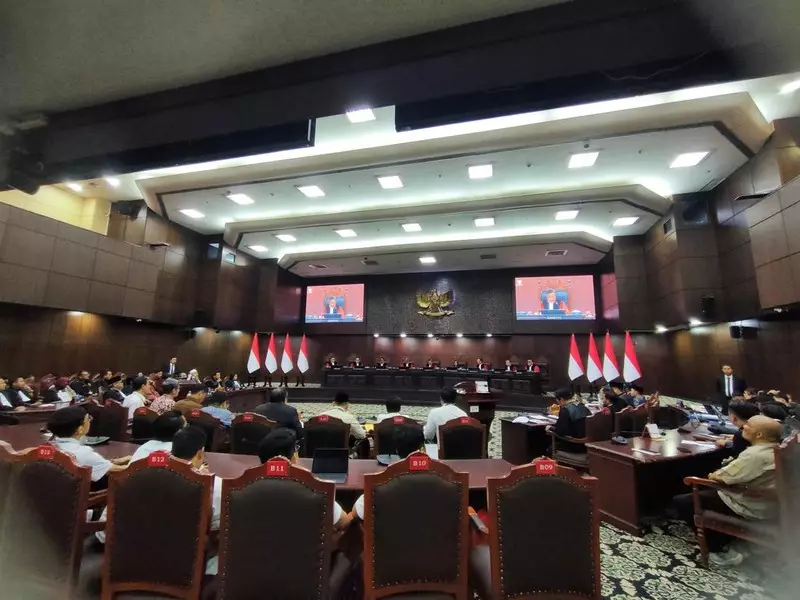 Jawaban Bawaslu Atas Gugatan PHPU Syarat Pendidikan Gibran di MK