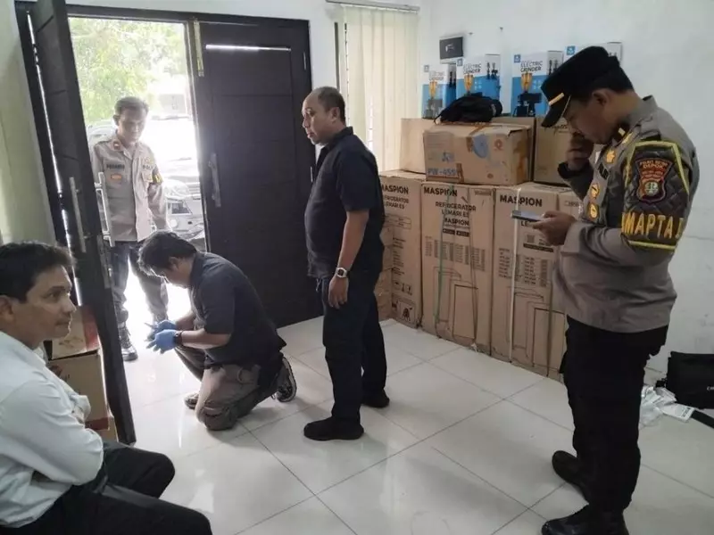 Kantor Baznas Depok Dibobol Maling, 3 Hp dan Laptop Raib Digasak Pelaku