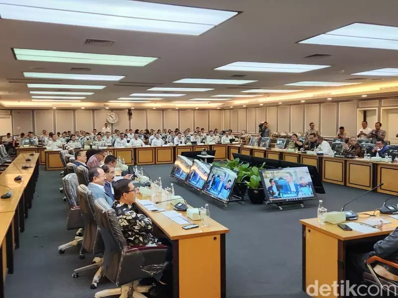 Komisi XIII DPR Rapat dengan Dirjenpas-Kalapas Nonaktif Terkait Lapas Cibinong