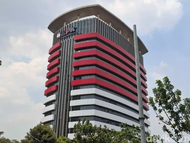 KPK Sita Emas dari Kantor BPN Jatim, Diduga Dibeli Pakai Uang Layanan Tanah