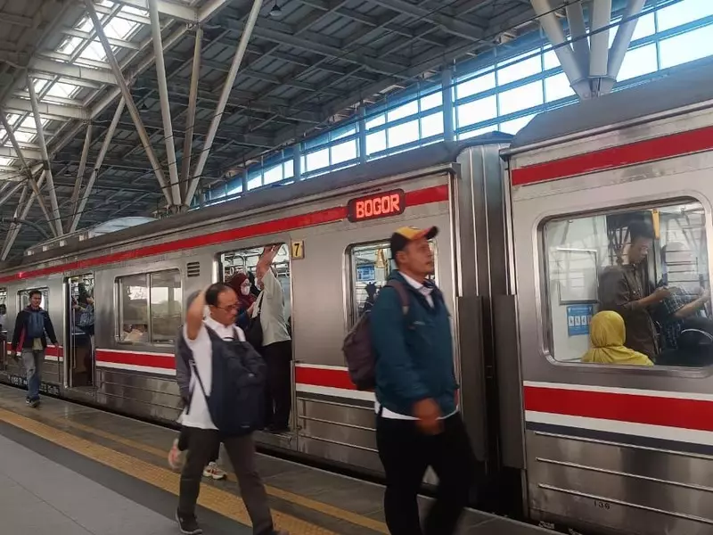 KRL Priok Dipakai di Red Line, Anker Harap KRL INKA Cepat Beroperasi Lagi