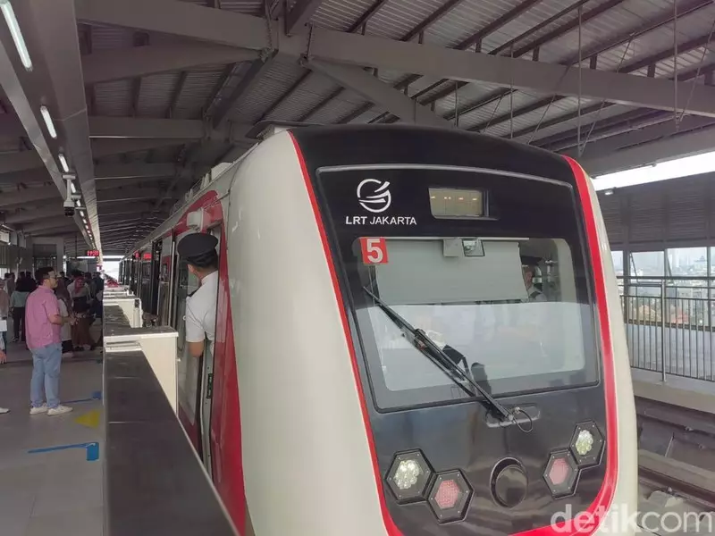 LRT Jakarta ke Dukuh Atas Butuh Rp 2,7 T, Pramono: Bisa dari Obligasi-Danantara