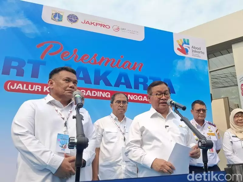 LRT Kelapa Gading-Manggarai Beroperasi, Warga: Mantep Banget Alhamdulillah