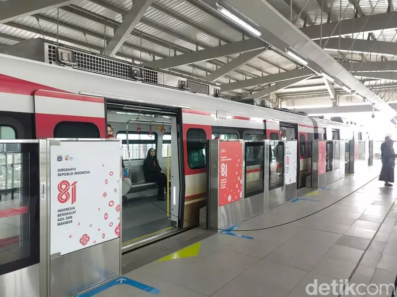 LRT Kelapa Gading-Manggarai Targetkan Angkut 80 Ribu Penumpang per Hari
