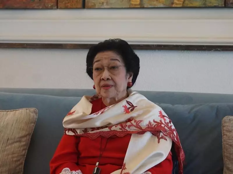 Megawati Jenguk Guruh Soekarnoputra di Rumah Sakit, Tiap Menit Dipantau
