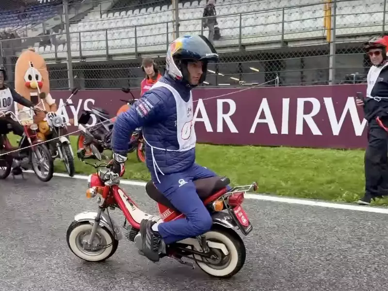 Pebalap MotoGP Jajal Motor Bebek, Kelakuan Toprak Bikin Alex Marquez Ngakak