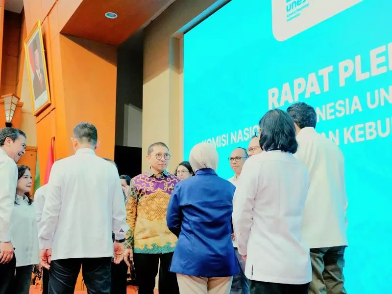 Perkuat Koordinasi Nasional di UNESCO, Menbud Pimpin Rapat Pleno KNIU