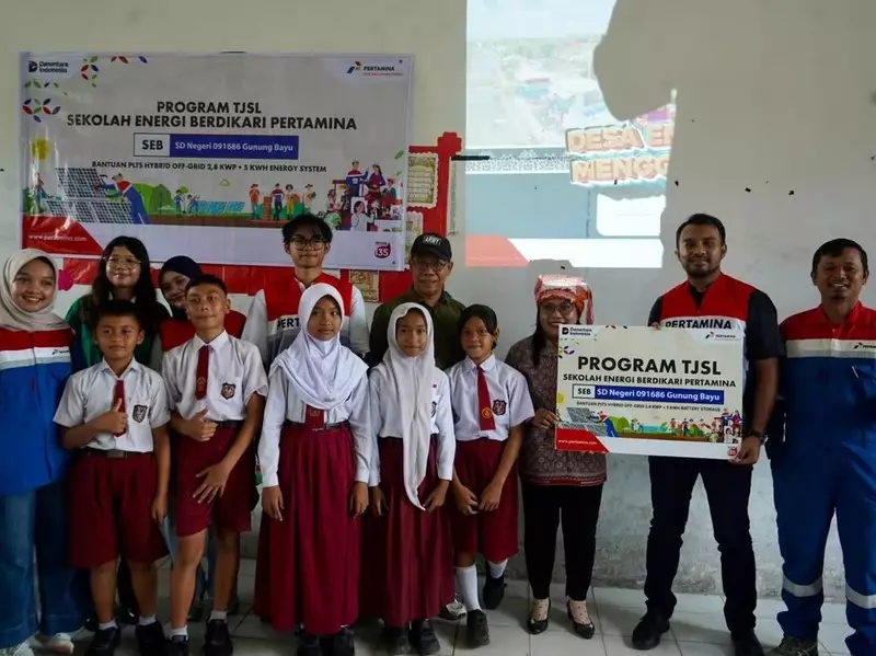 Pertamina NRE Pasang PLTS dan Sumur Bor di SD Gunung Bayu Simalungun