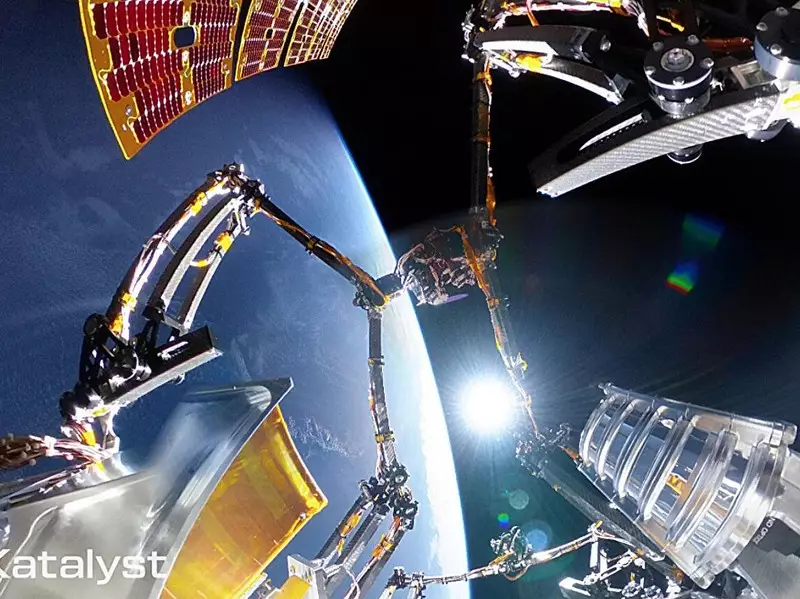Pesawat Antariksa Jatuh ke Bumi Setelah Gagal Selamatkan Teleskop NASA