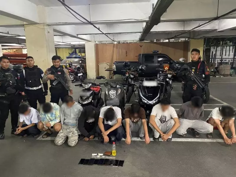 Polda Metro Tangkap 9 Pemuda Diduga Pesta Tembakau Sintetis di Jaktim