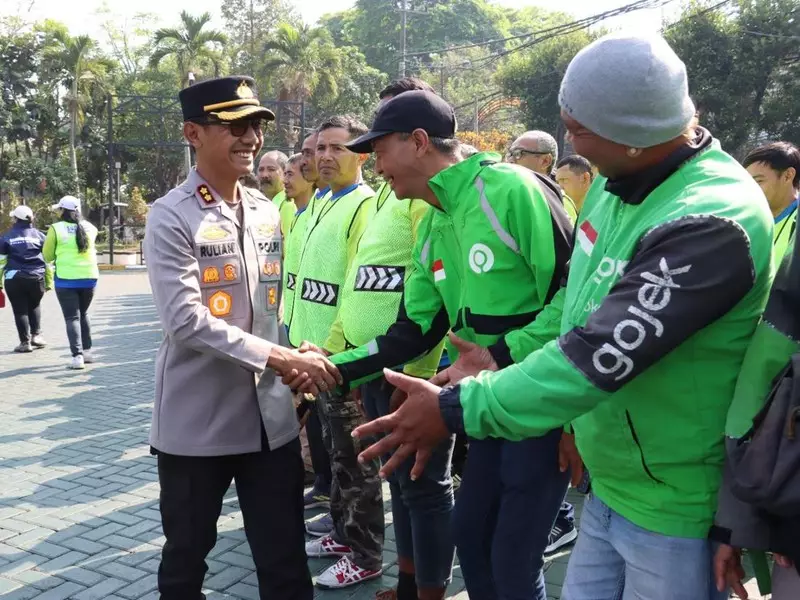 Polres Malang Apel Bareng Ojol-Supeltas, Perkuat Keselamatan Berlalu Lintas