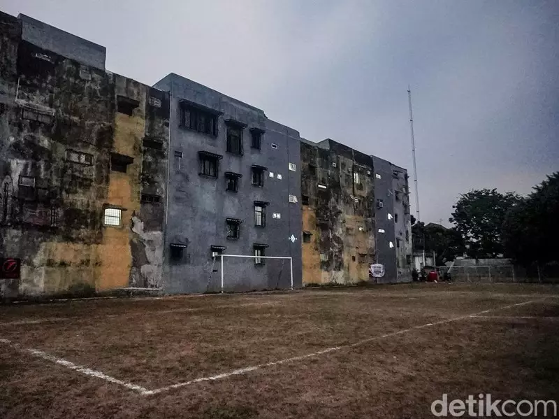Potret Stadion Taman Sari Jakarta Barat yang Viral Disebut Mirip Lapangan Brasil
