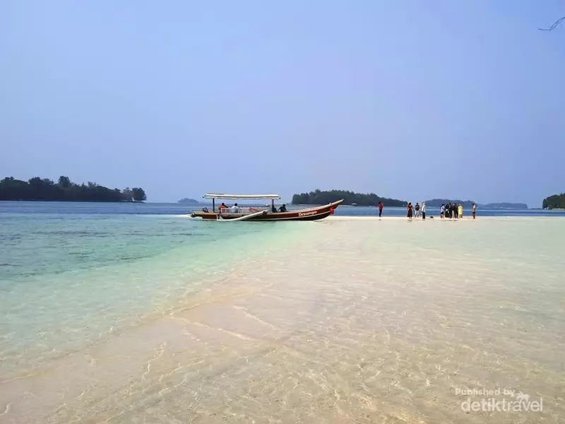 Pulau Kecil yang Rupawan di Kepulauan Seribu