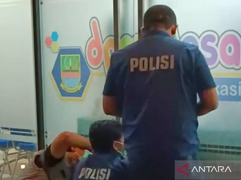 Ruangan Bupati Bekasi Digembok Massa, Diduga Protes soal Pilkades