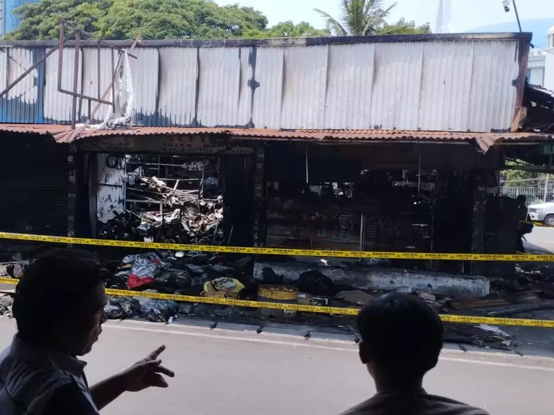 Saksi Cerita Detik-detik Kebakaran di Pasar Mobil Kemayoran: Api Cepat Membesar
