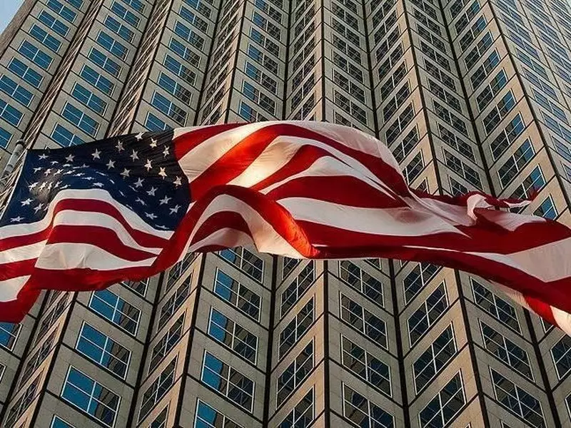 Sanksi Baru, AS Patok Tarif 100% untuk Minyak Rusia