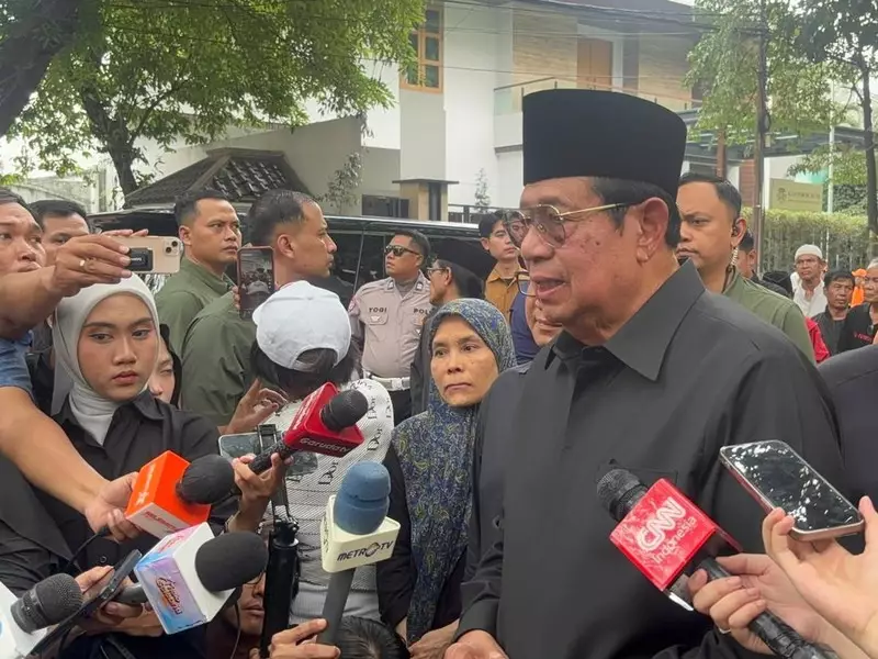 SBY Kenang Momen Diskusi Budaya dengan Guruh di Kantor Presiden