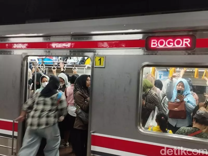 Sempat Ditolak, Rencana Impor KRL Bekas Jepang Jalan Lagi