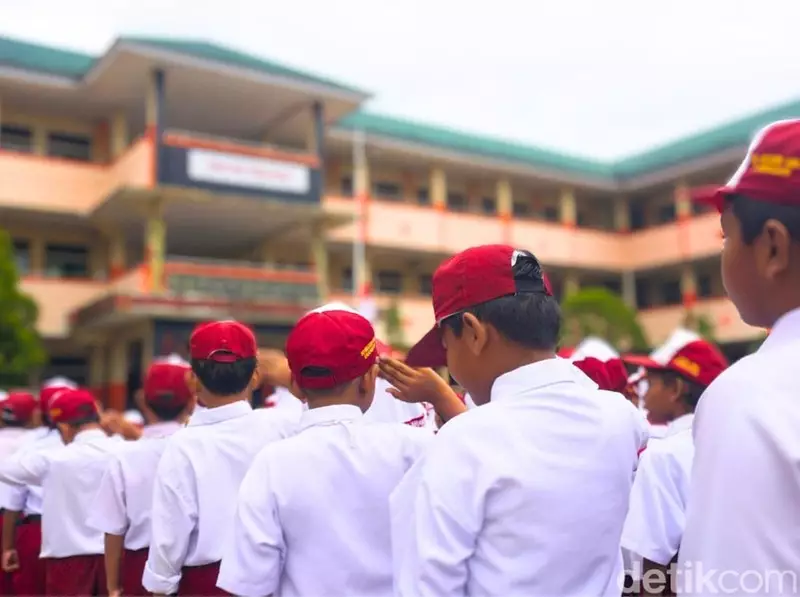 Seskab: Presiden Komitmen Pendidikan Gratis SD-Kuliah demi Masa Depan RI