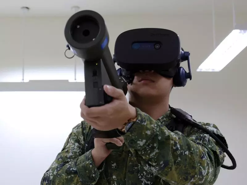 Siaga Perang, Prajurit Taiwan Demonstrasikan Simulator Rudal Stinger