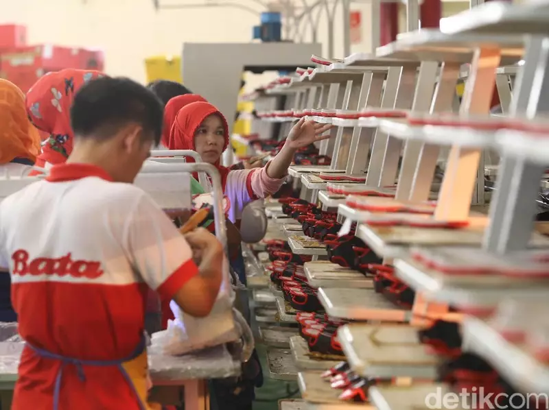 Siapa Pemilik Sepatu Bata yang Direkturnya Mengundurkan Diri?