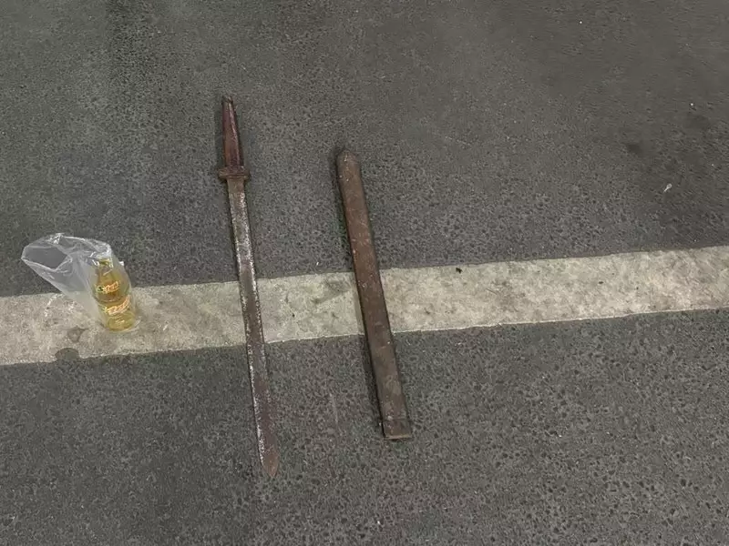 Sisir Lokasi Tawuran di Jaktim, Polisi Amankan Pemuda Bawa Air Keras