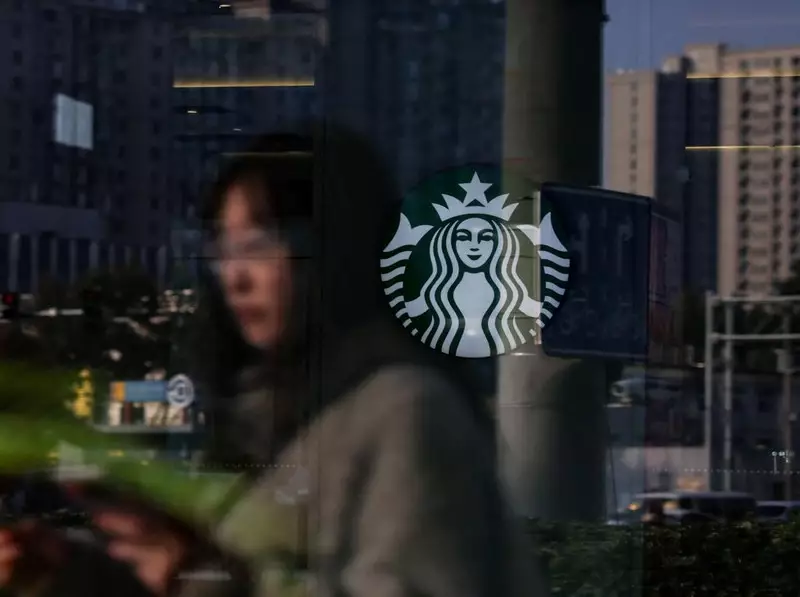 Starbucks Tutup 250 Gerai, Rp 5,3 Triliun Dikorbankan