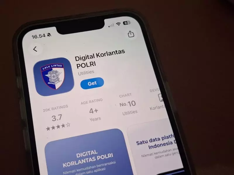STNK Sudah Digital, Ada Pemeriksaan Tinggal Scan Barcode!