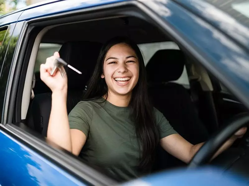 Studi: Gen Z Lebih Pilih Beli Mobil Ketimbang Rumah