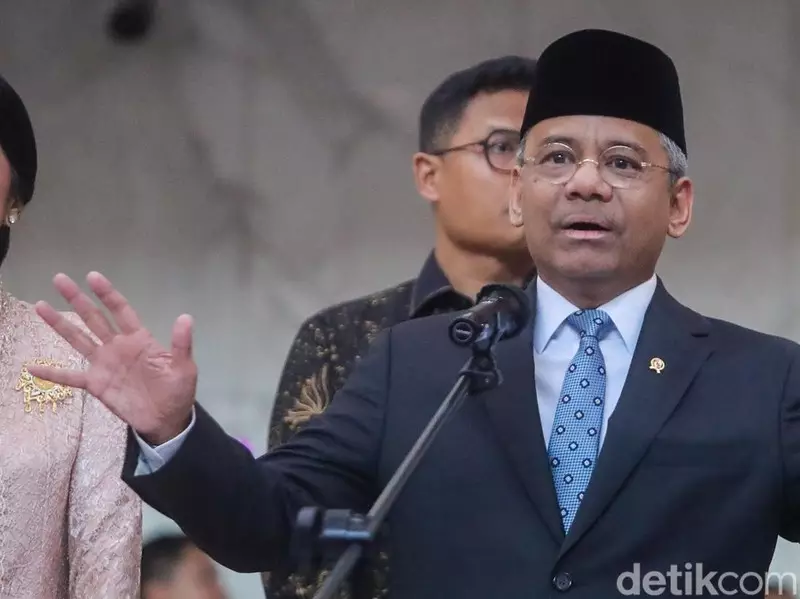 Suahasil soal Permintaan Batalkan Keputusan Purbaya Rombak Pejabat: Lagi Dibicarakan