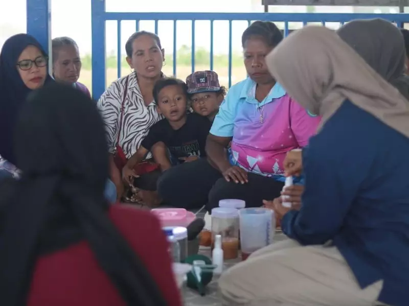 TEP UI Beri Pelatihan Olah Biji Pala Jadi Hand Sanitizer ke Warga Papua Barat