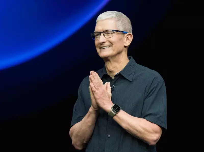 Tim Cook Bakal Makan Malam Bareng Donald Trump dan Xi Jinping