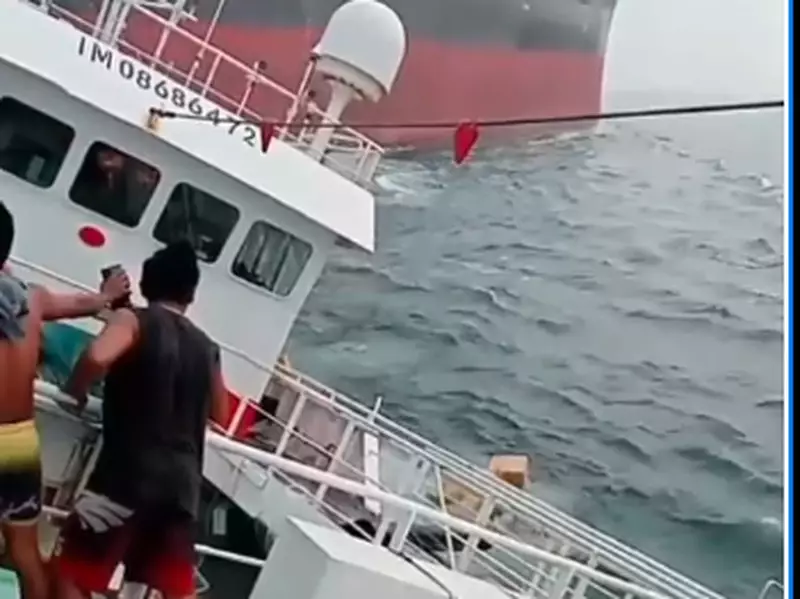 Viral Kapal Kargo Panama Tabrak Kapal Nelayan China di Selat Singapura