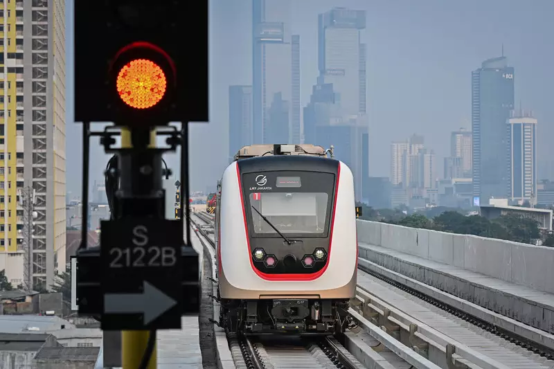 3 Stasiun LRT Kelapa Gading-Manggarai Belum Beroperasi, Jakpro: Dibuka Bertahap