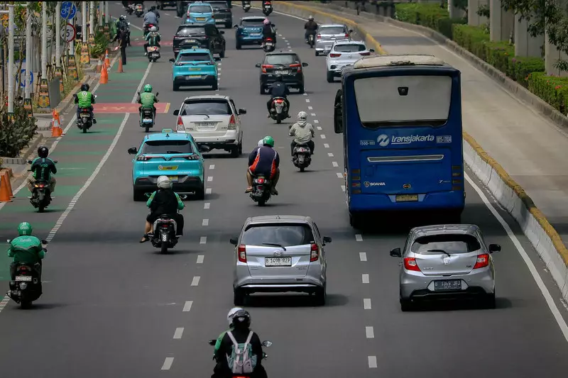 Ada Demo Buruh di DPR, Transjakarta Rekayasa Sejumlah Rute, 2 Setop Operasi