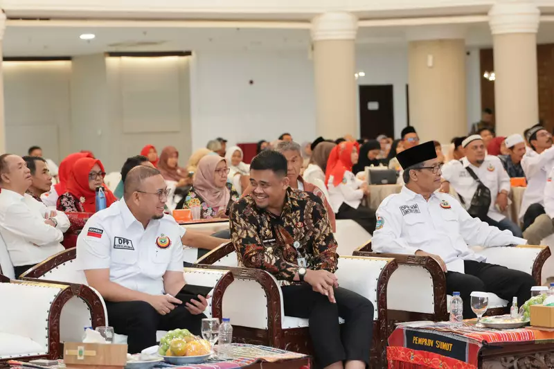 Andre Rosiade Puji Bobby Nasution: Gubernur yang Bekerja Keras!