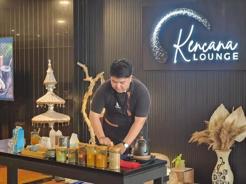 Aston Priority Simatupang Kenalkan Sensasi Baru Menikmati Jamu