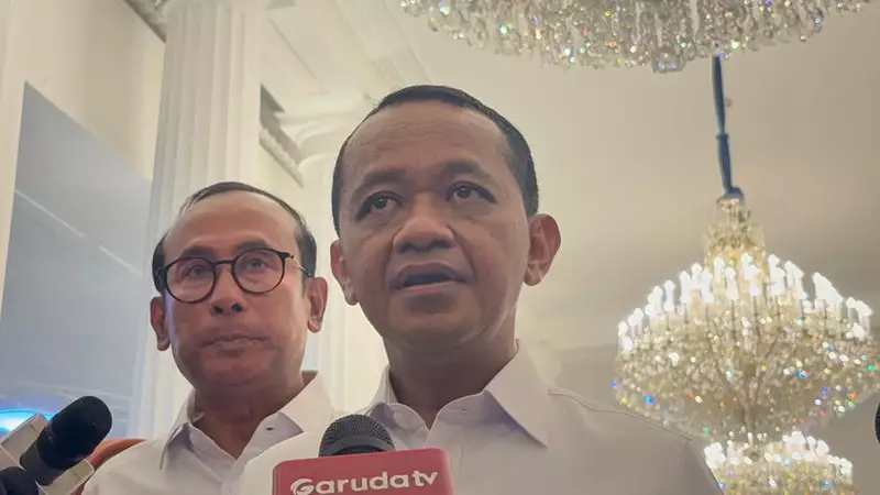 Bahlil Sebut Campuran 50 Persen Etanol ke Bensin Dilakukan Bertahap